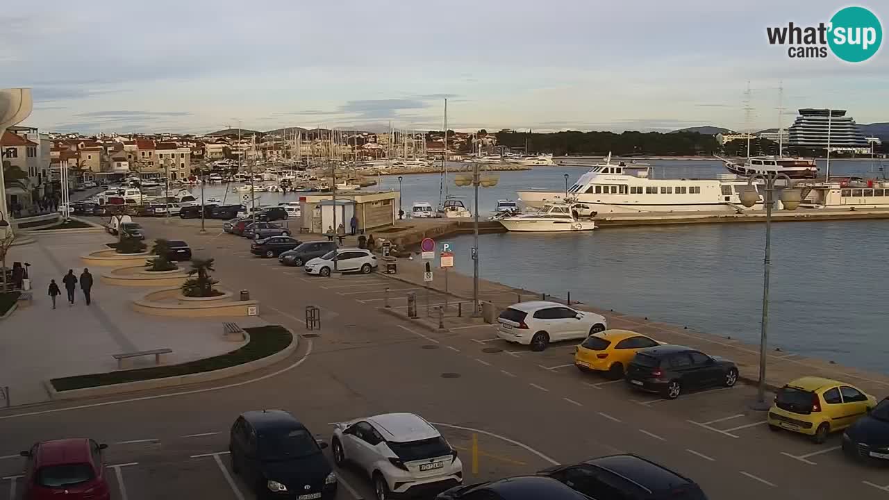 Vodice web kamera – marina i riva