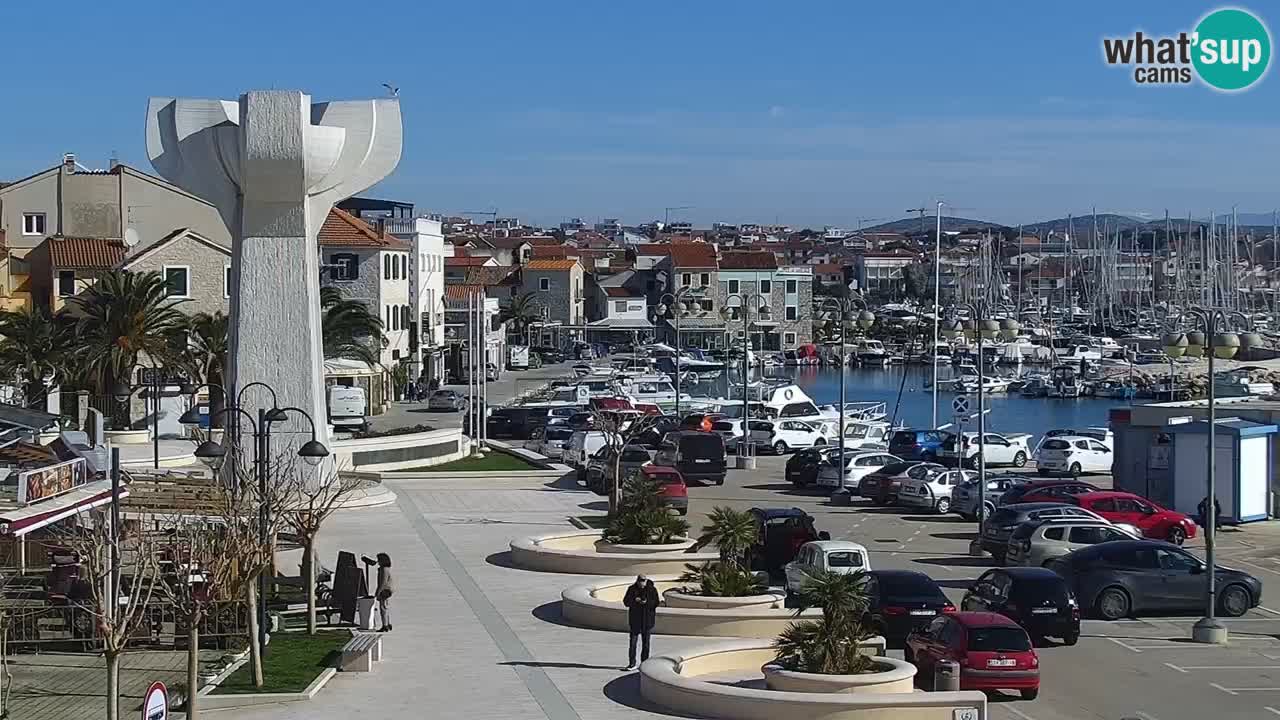 Vodice spletna kamera – marina in riva