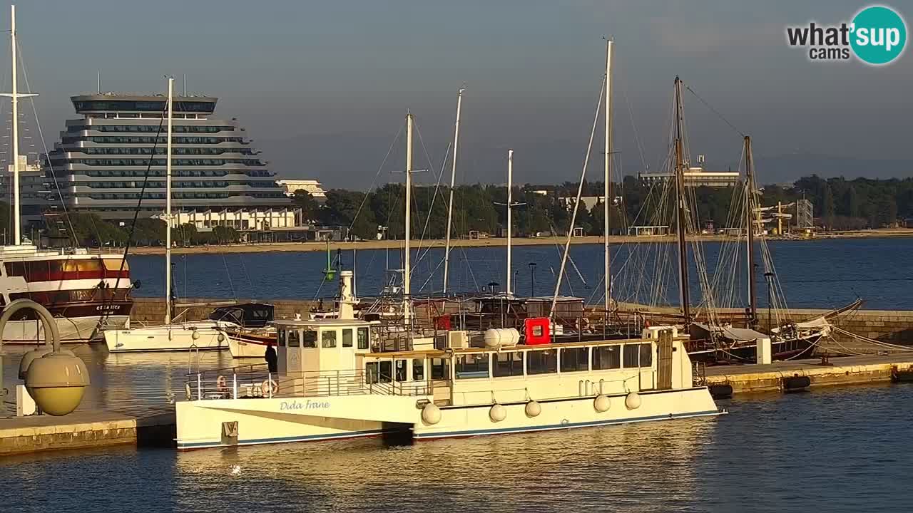 Vodice spletna kamera – marina in riva