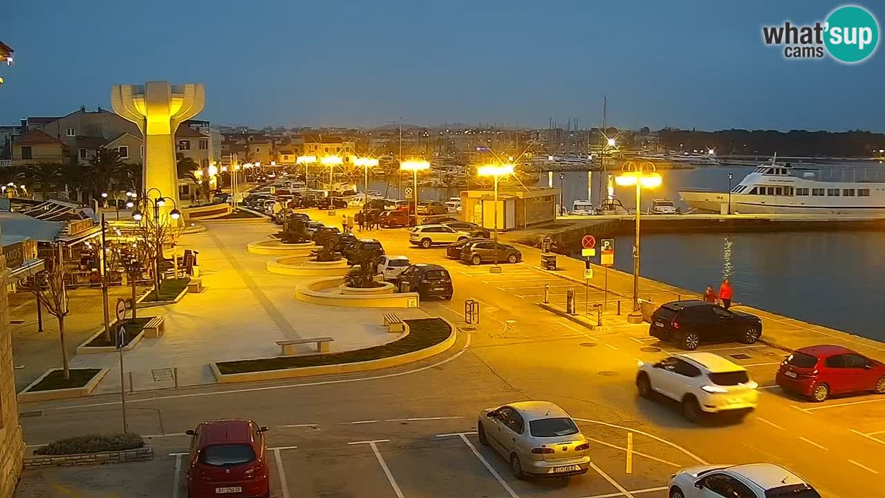 Vodice spletna kamera – marina in riva