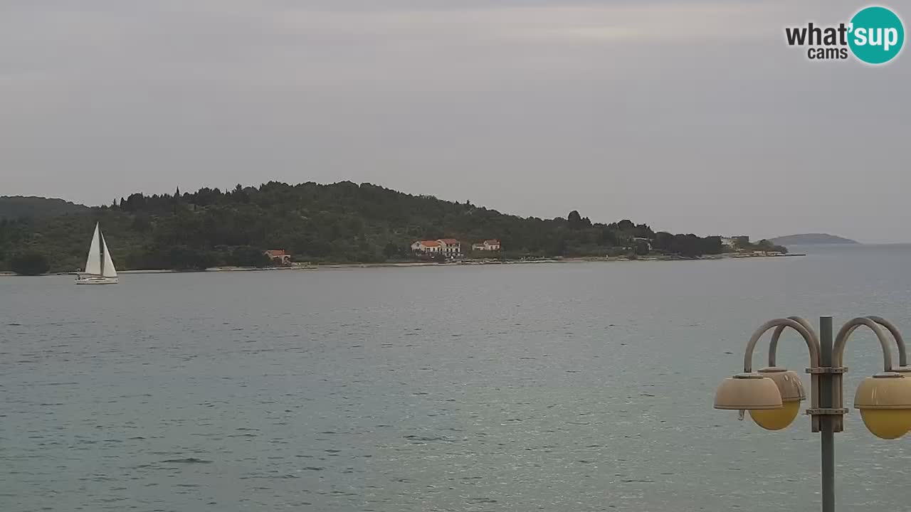 Vodice spletna kamera – marina in riva