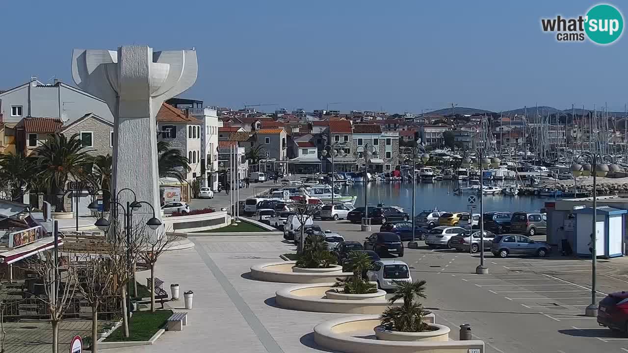 Vodice spletna kamera – marina in riva