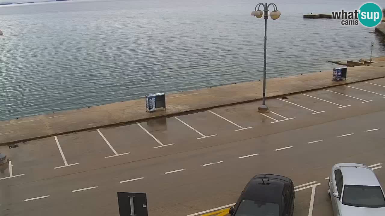 Vodice spletna kamera – marina in riva