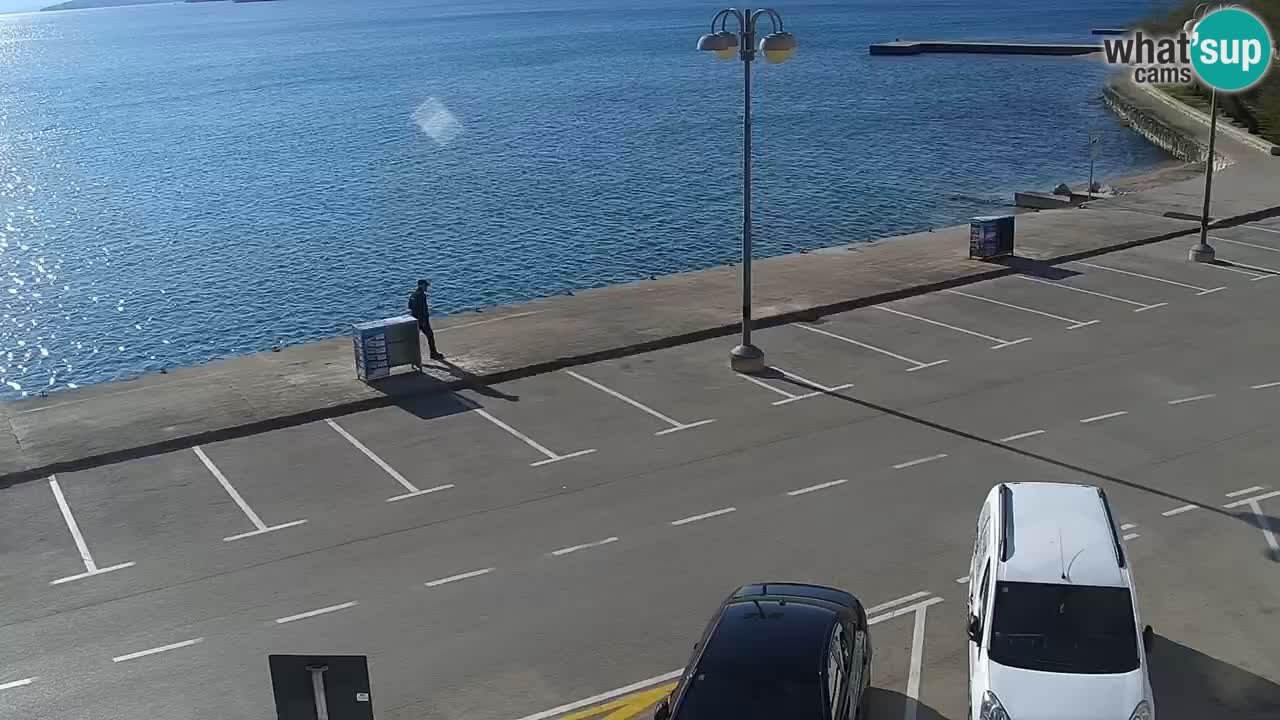 Vodice spletna kamera – marina in riva