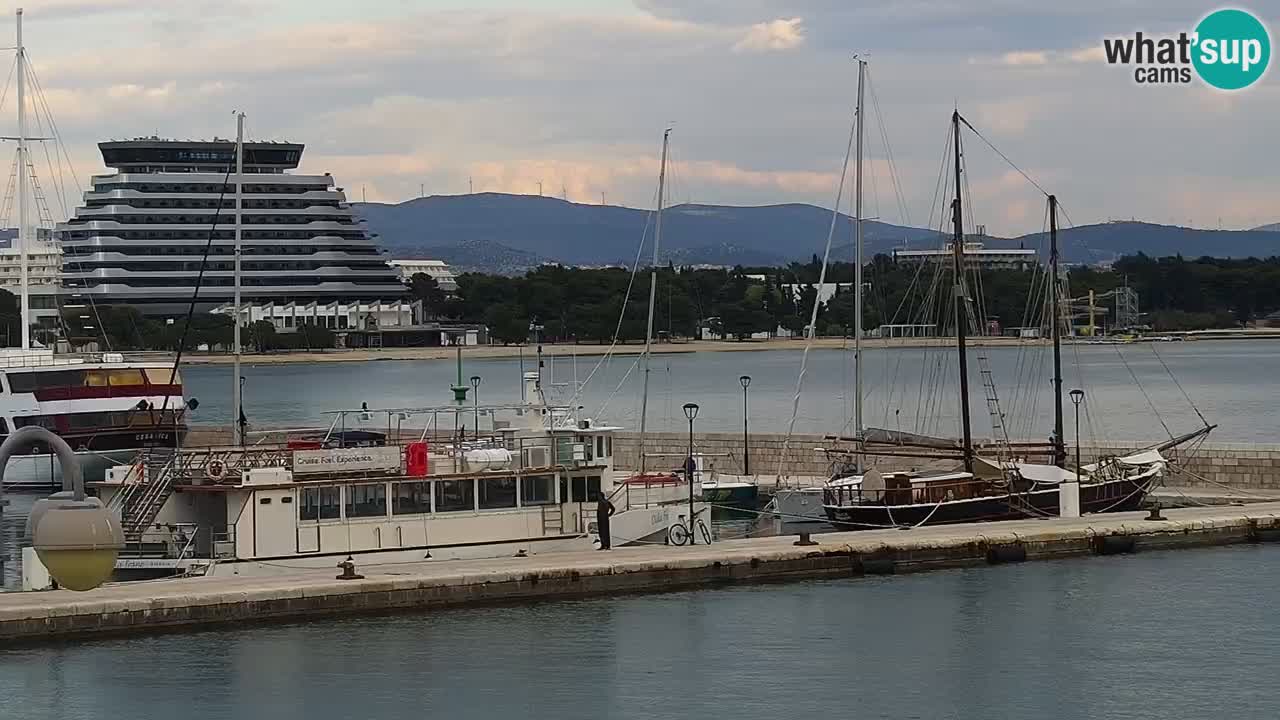 Vodice spletna kamera – marina in riva