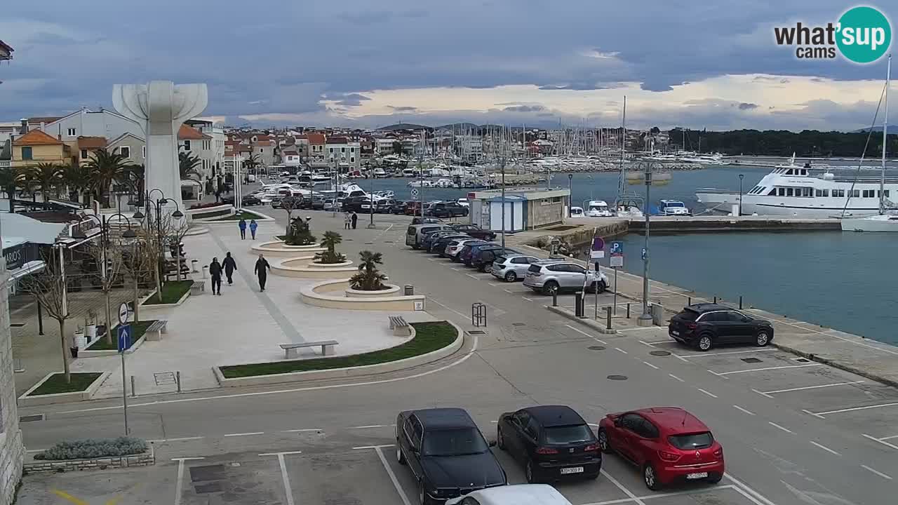 Vodice spletna kamera – marina in riva