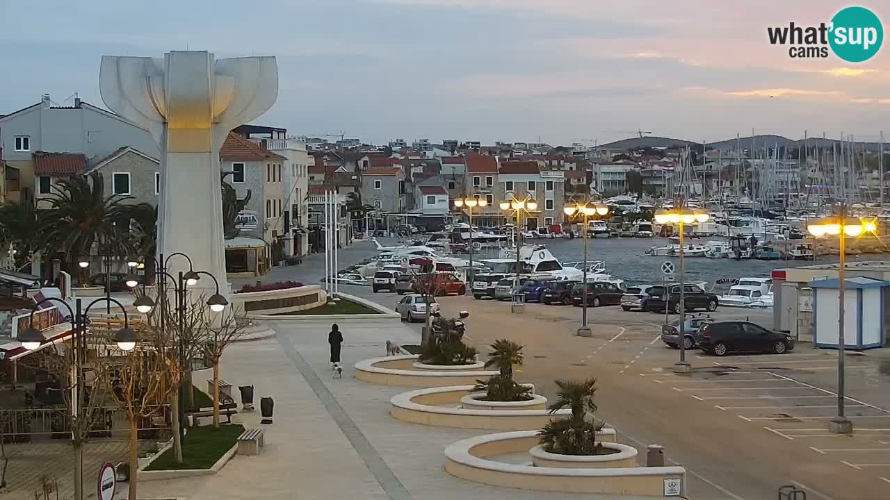 Vodice spletna kamera – marina in riva