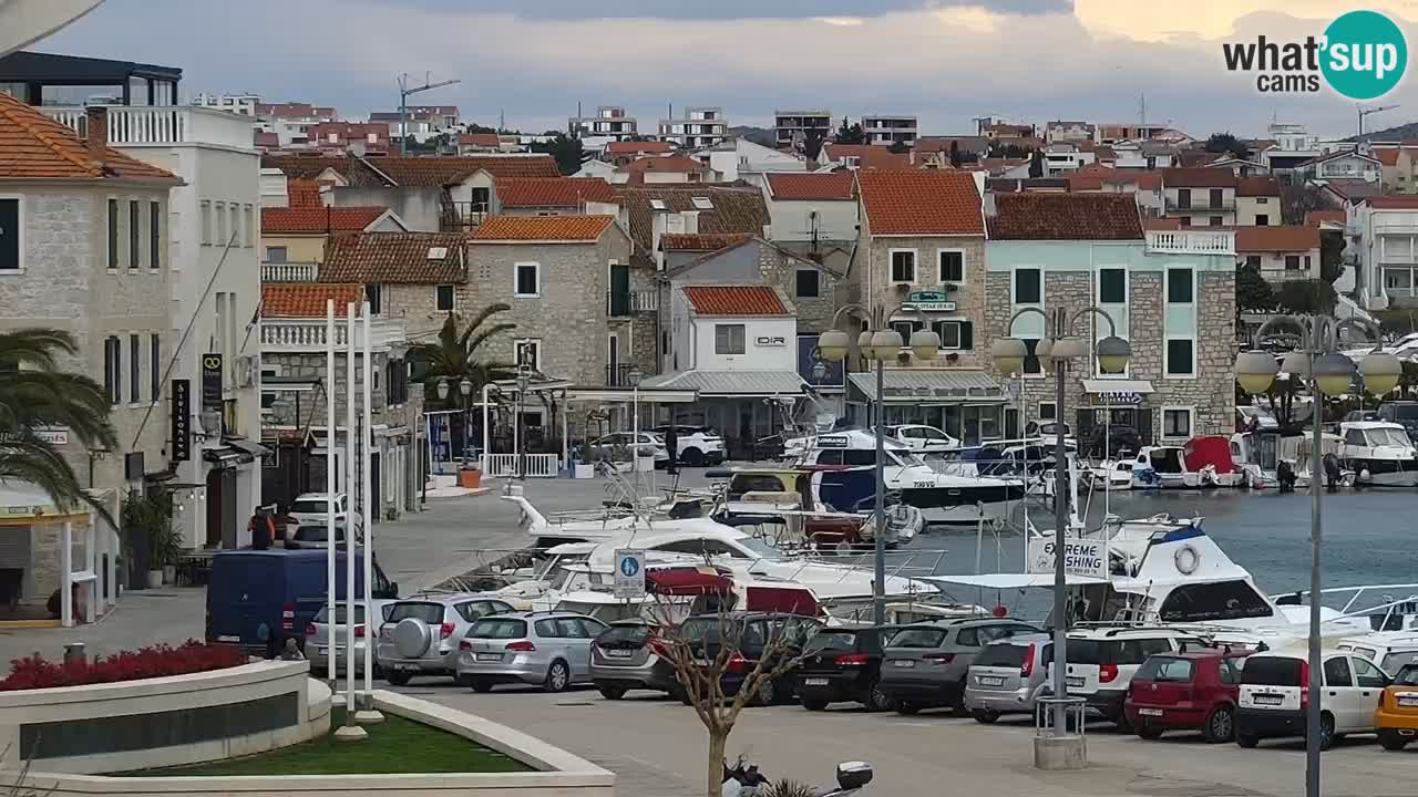 Vodice spletna kamera – marina in riva