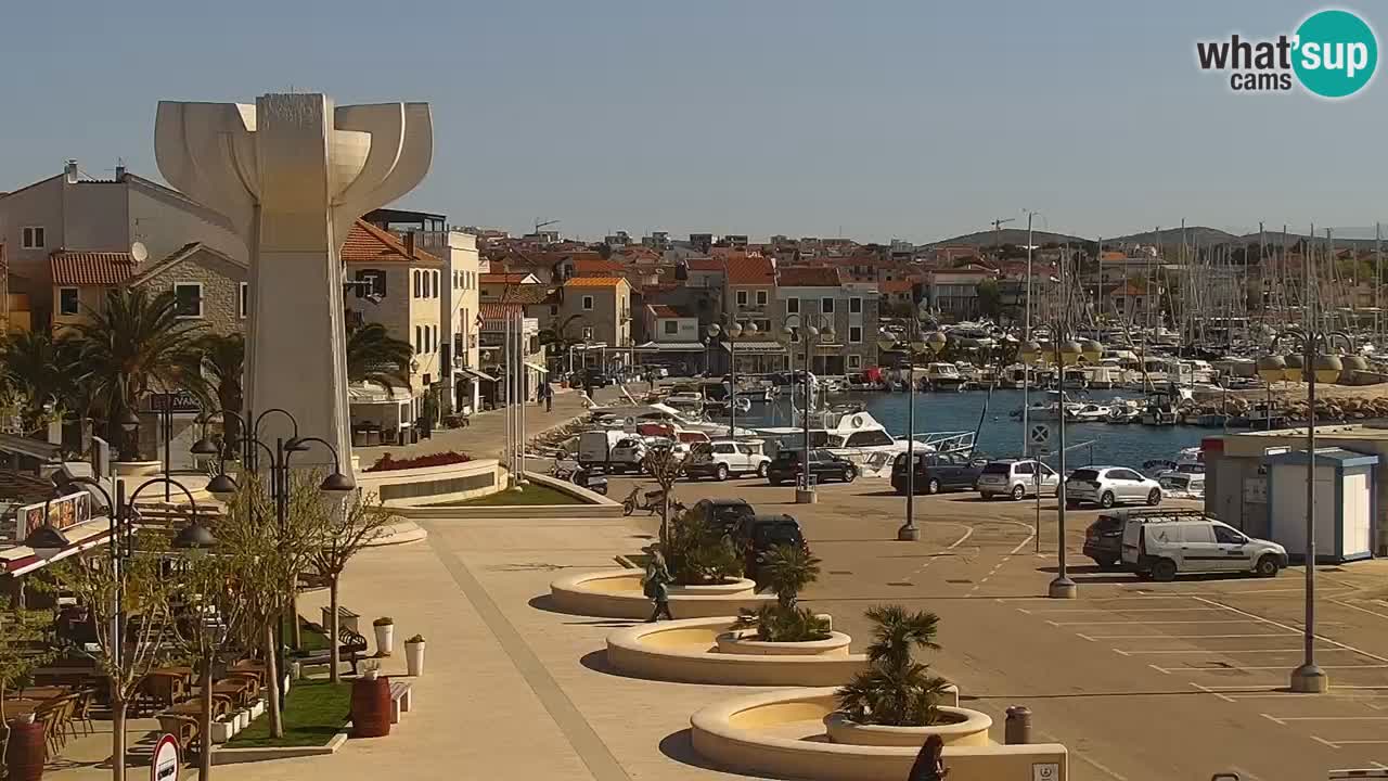 Vodice spletna kamera – marina in riva