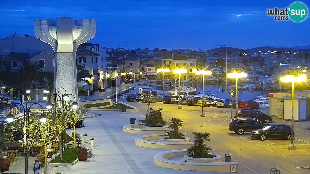 Vodice spletna kamera – marina in riva
