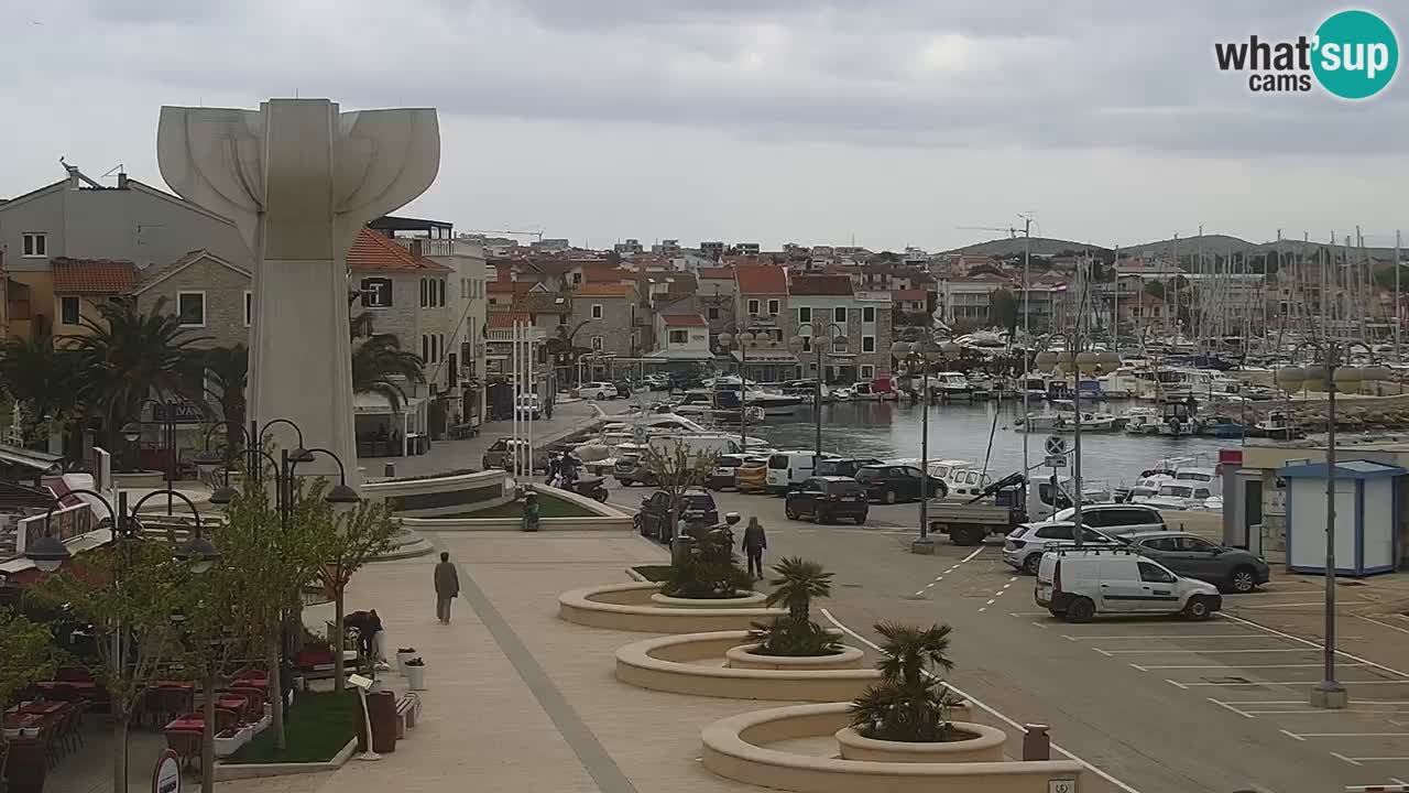 Vodice spletna kamera – marina in riva