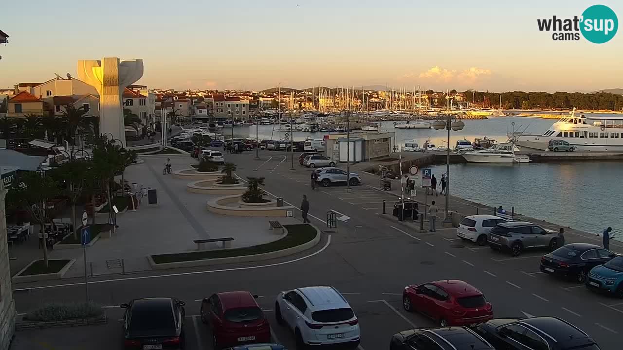 Vodice spletna kamera – marina in riva