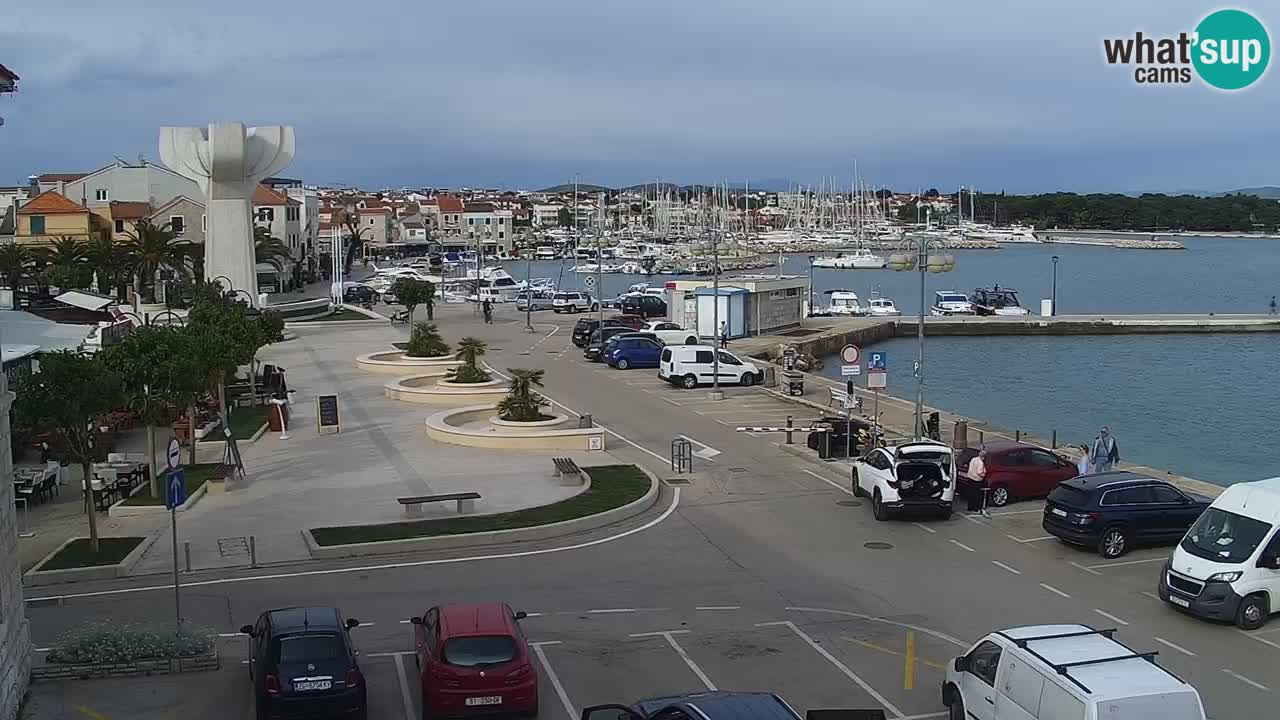 Vodice spletna kamera – marina in riva