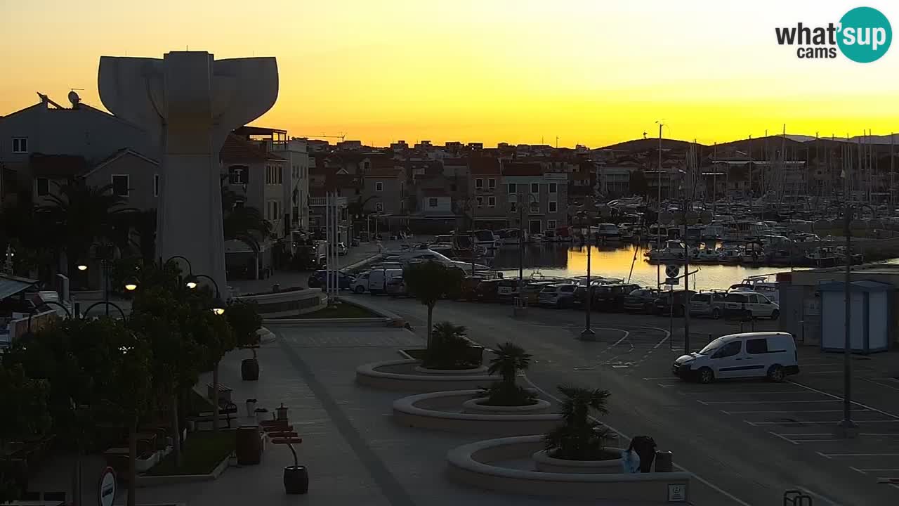 Vodice spletna kamera – marina in riva