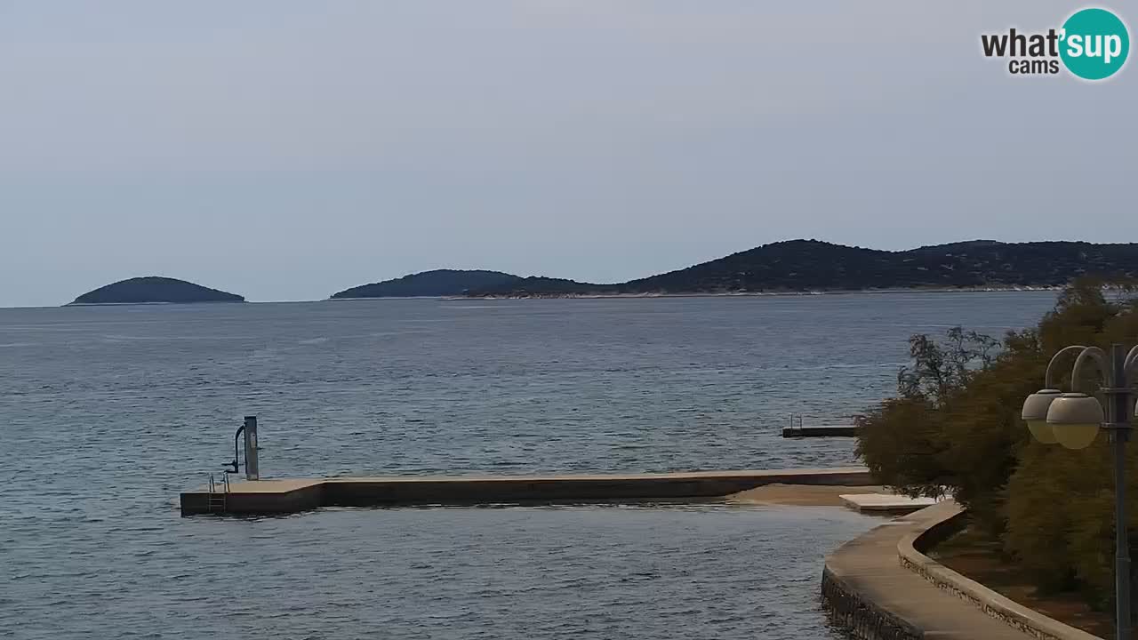 Vodice spletna kamera – marina in riva