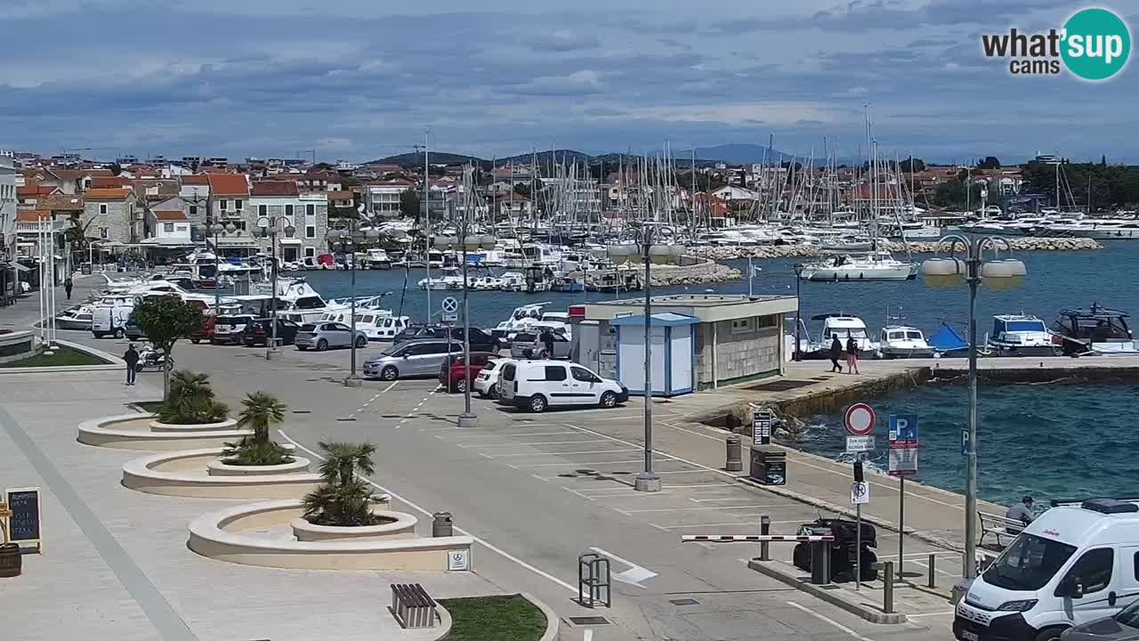 Vodice spletna kamera – marina in riva