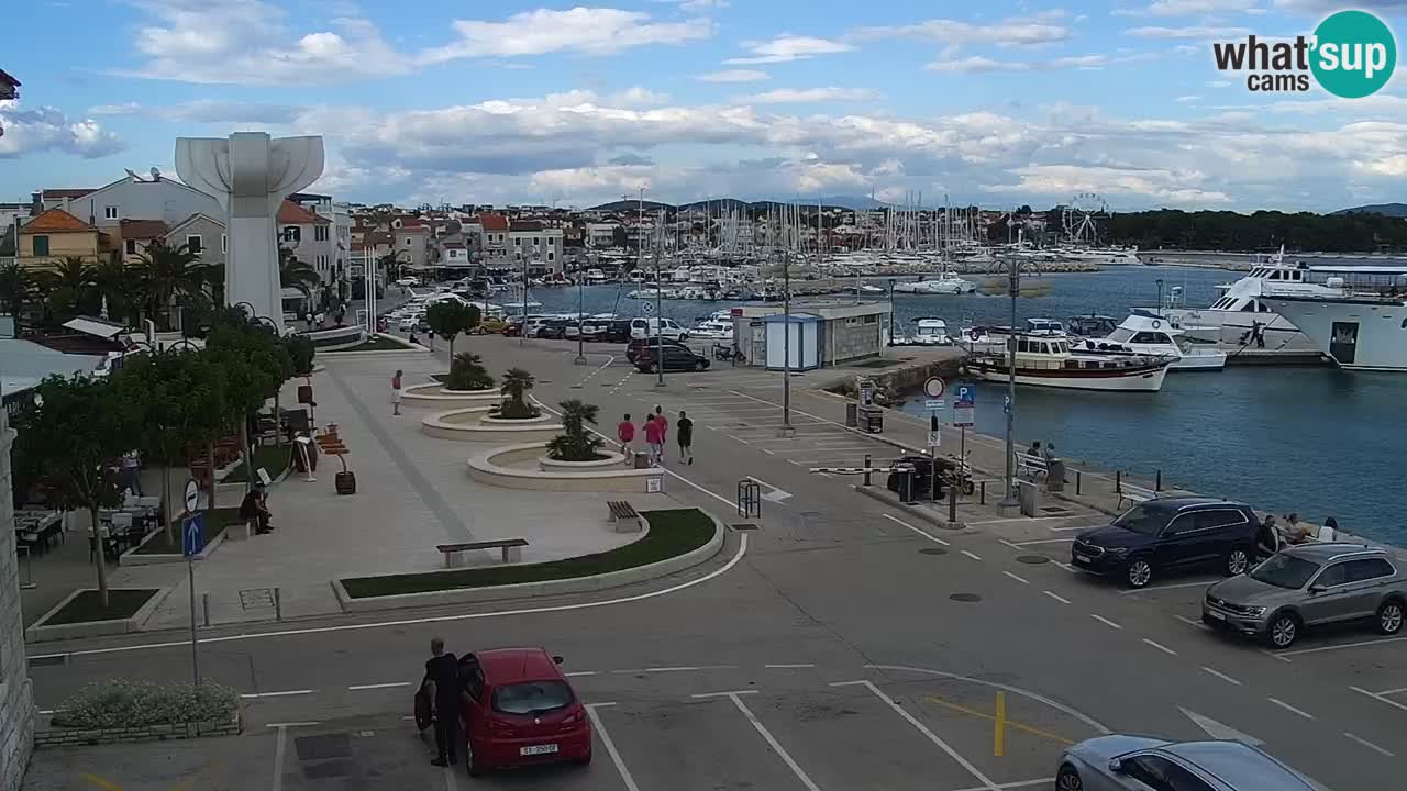 Vodice spletna kamera – marina in riva