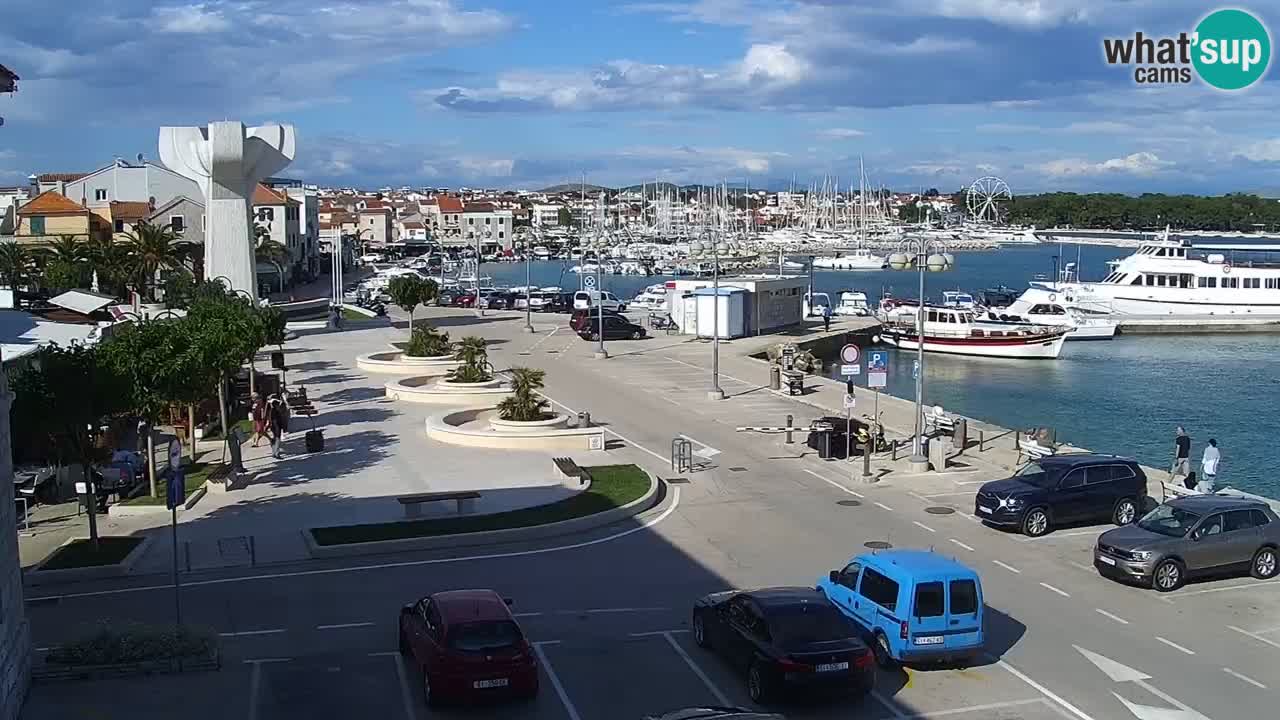 Vodice spletna kamera – marina in riva