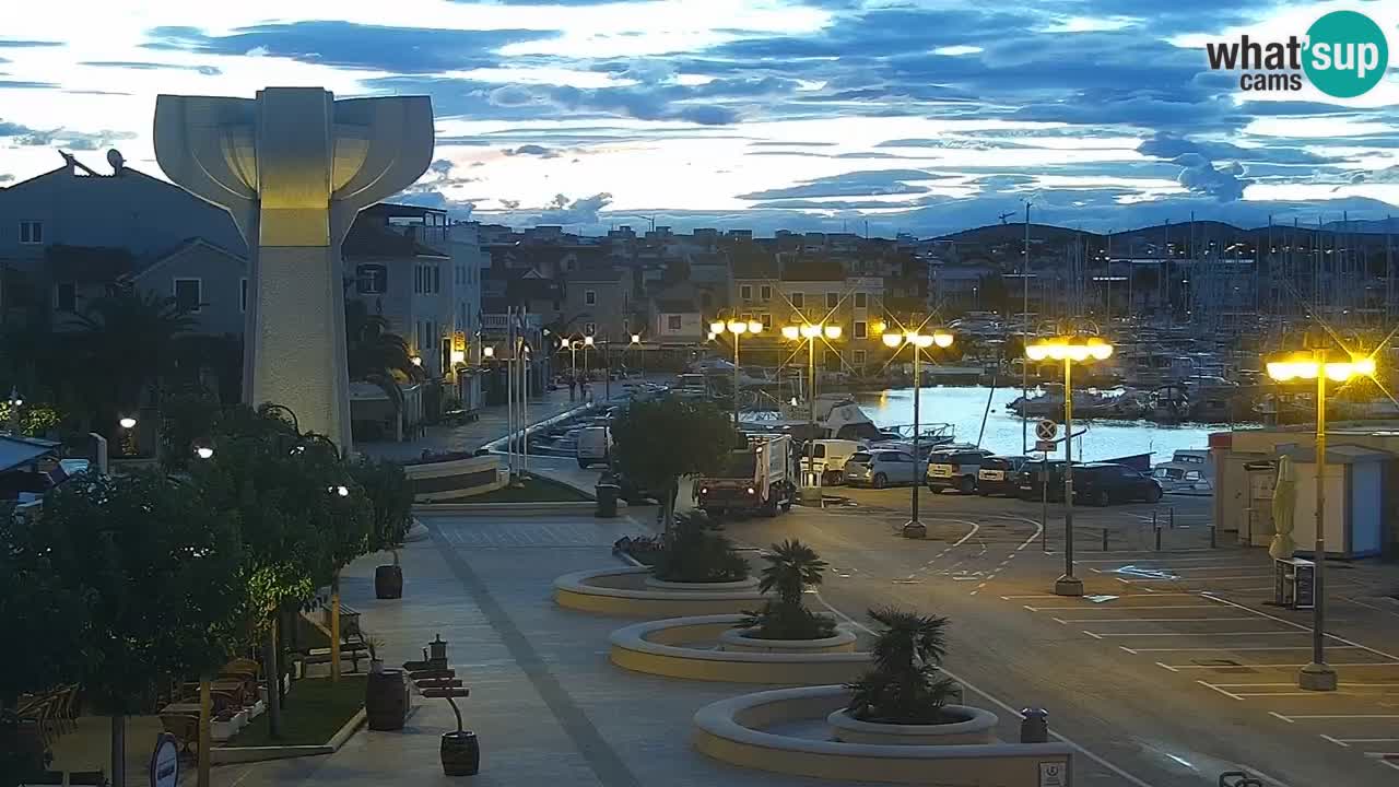 Vodice spletna kamera – marina in riva