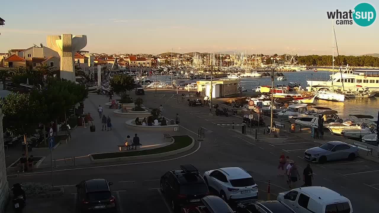Vodice spletna kamera – marina in riva