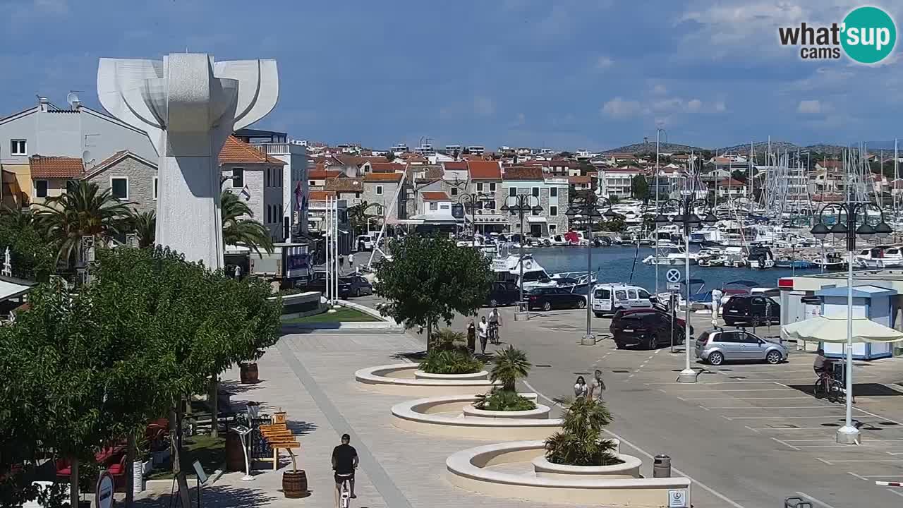 Vodice spletna kamera – marina in riva
