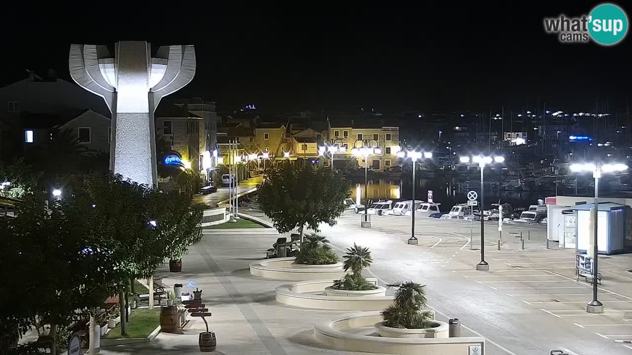 Vodice spletna kamera – marina in riva
