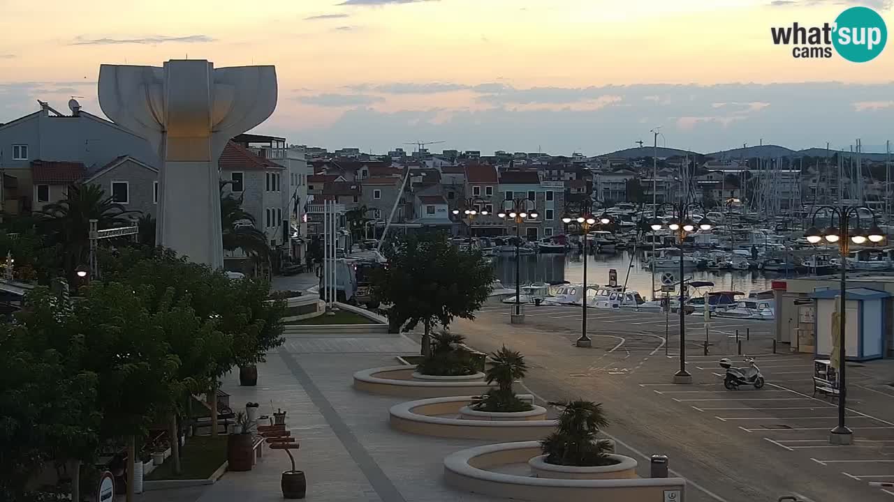 Vodice spletna kamera – marina in riva