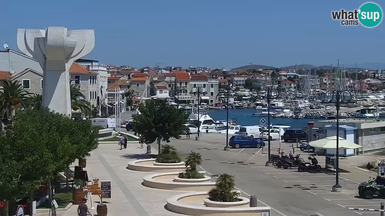Vodice spletna kamera – marina in riva