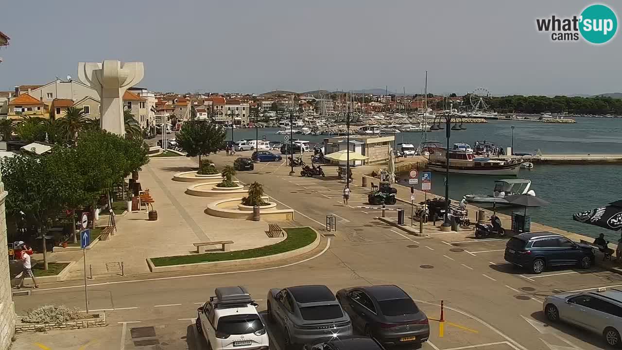 Vodice spletna kamera – marina in riva