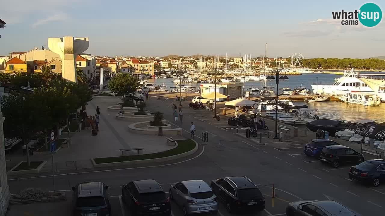 Vodice spletna kamera – marina in riva