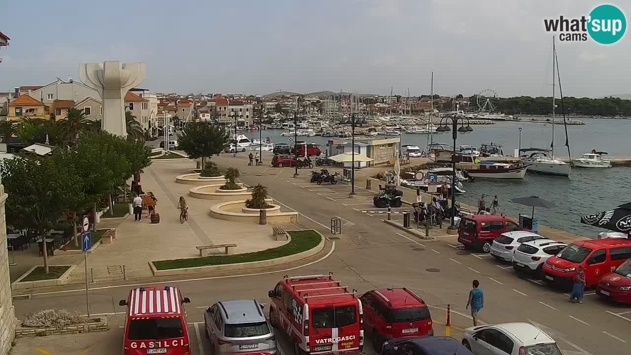 Vodice spletna kamera – marina in riva