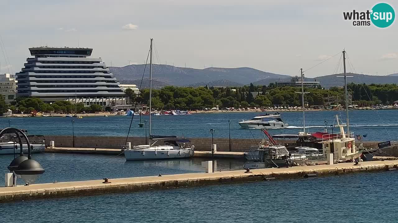 Vodice spletna kamera – marina in riva