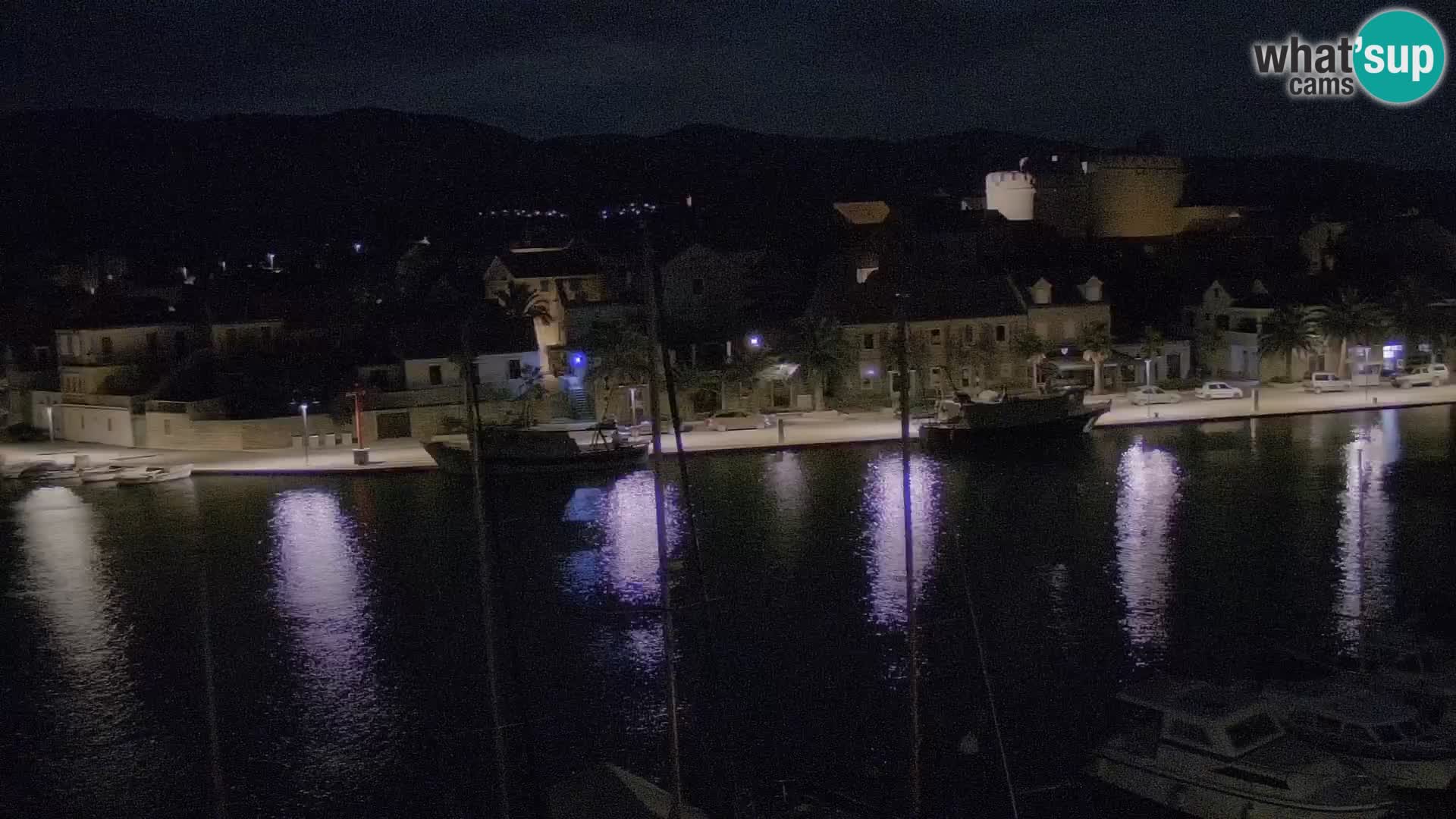 Kamera Hvar Vrboska marina | | Dalmacija