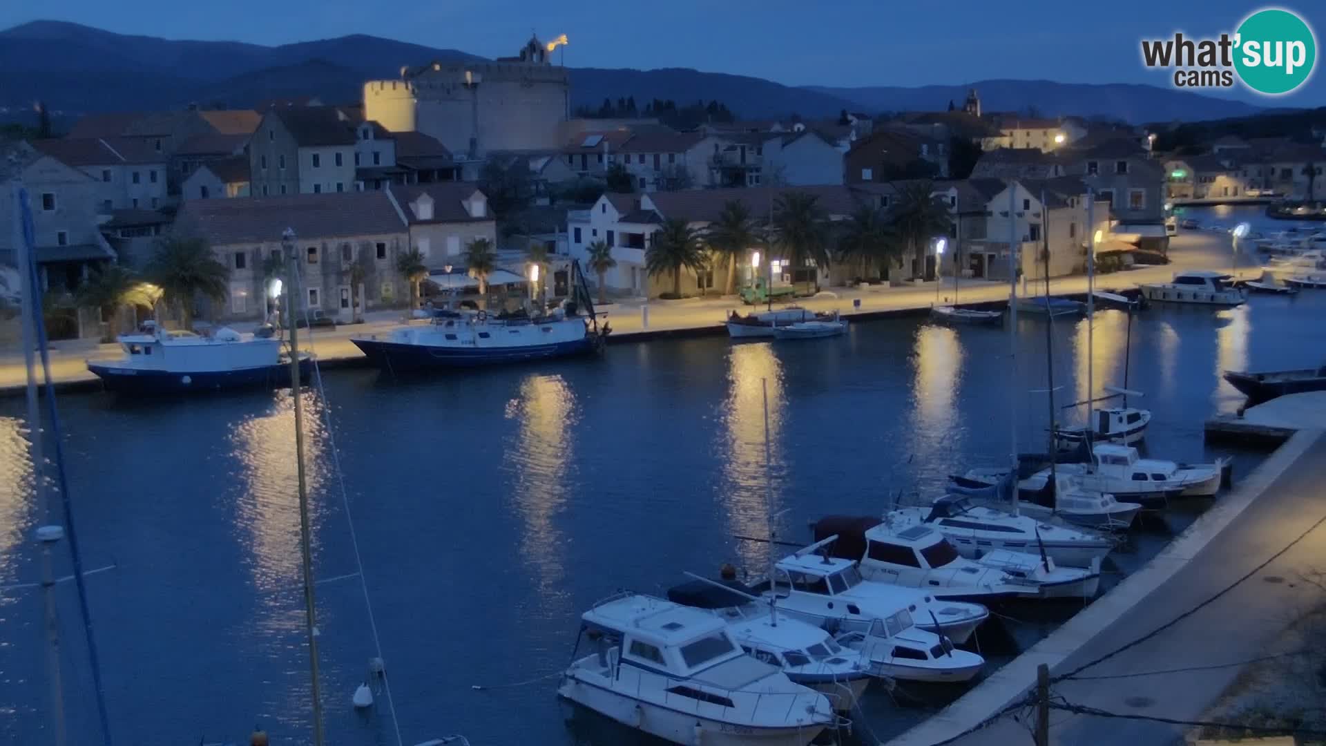 Kamera Hvar Vrboska marina | | Dalmacija