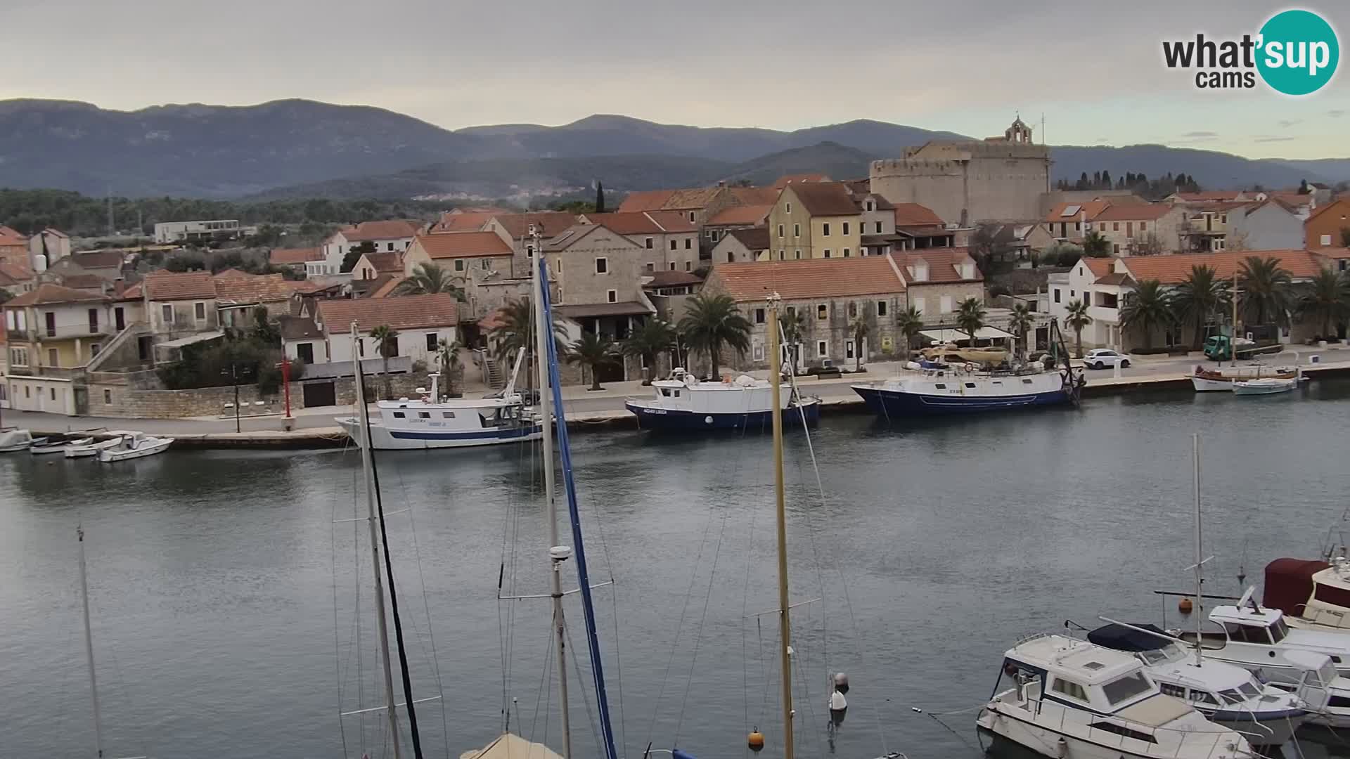 Kamera Hvar Vrboska marina | | Dalmacija