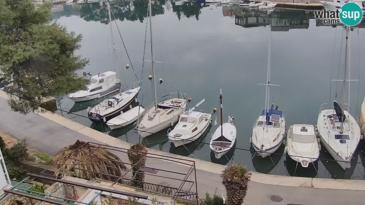 Kamera Hvar Vrboska marina | | Dalmacija