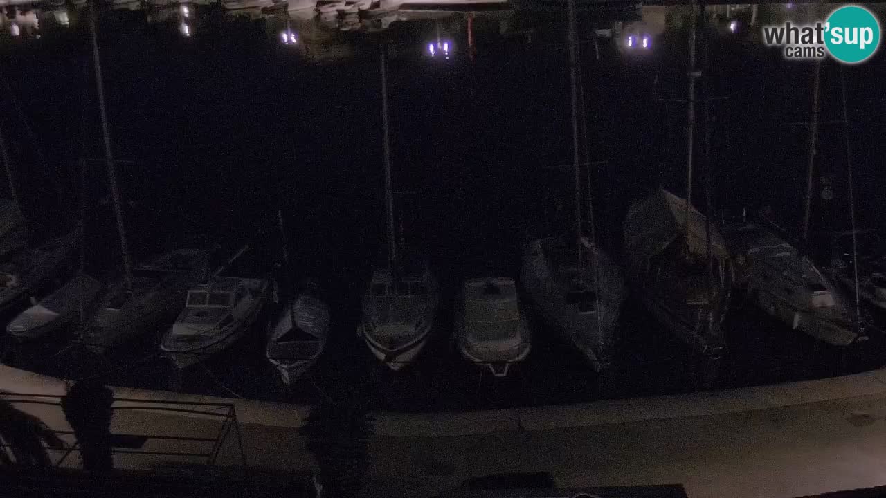 Kamera Hvar Vrboska marina | | Dalmacija