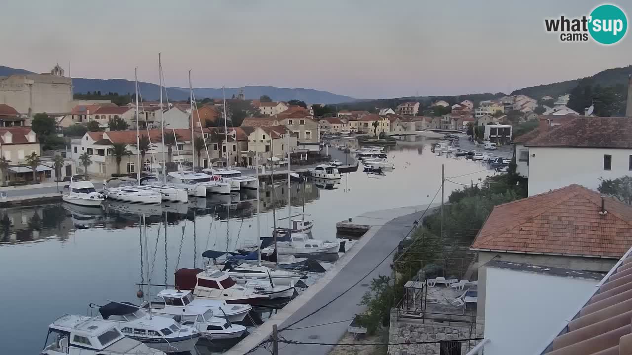 Camera Hvar Vrboska marina | isla de Hvar | Dalmacia