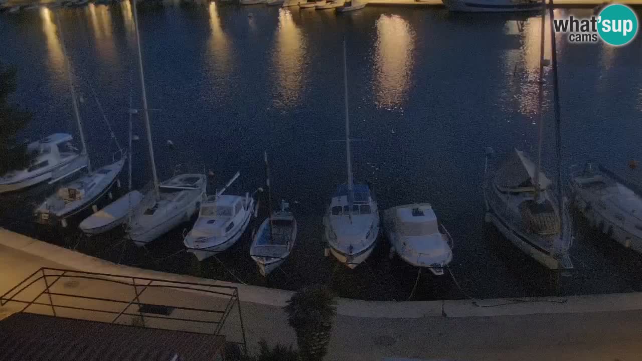 Kamera Hvar Vrboska marina | | Dalmacija
