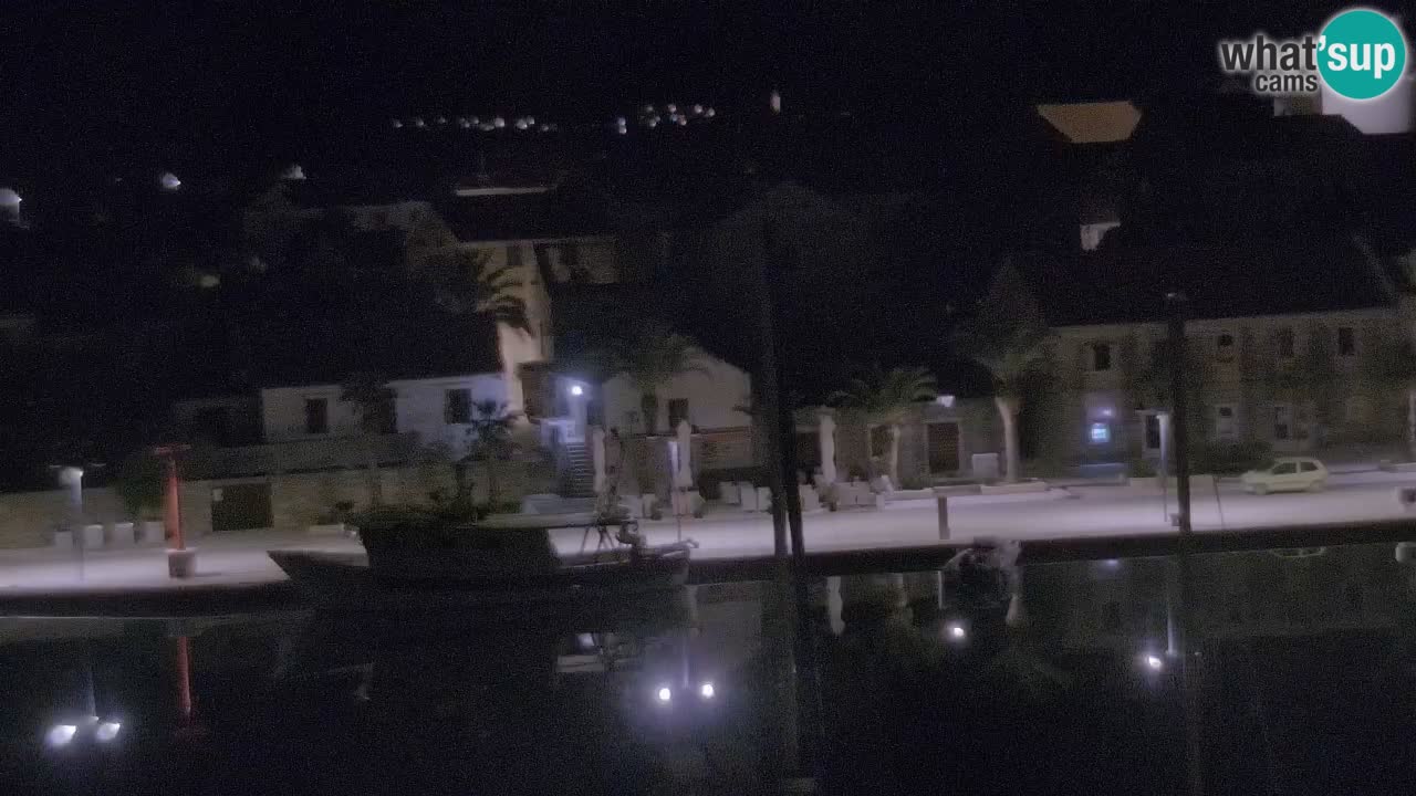 Kamera Hvar Vrboska marina | | Dalmacija