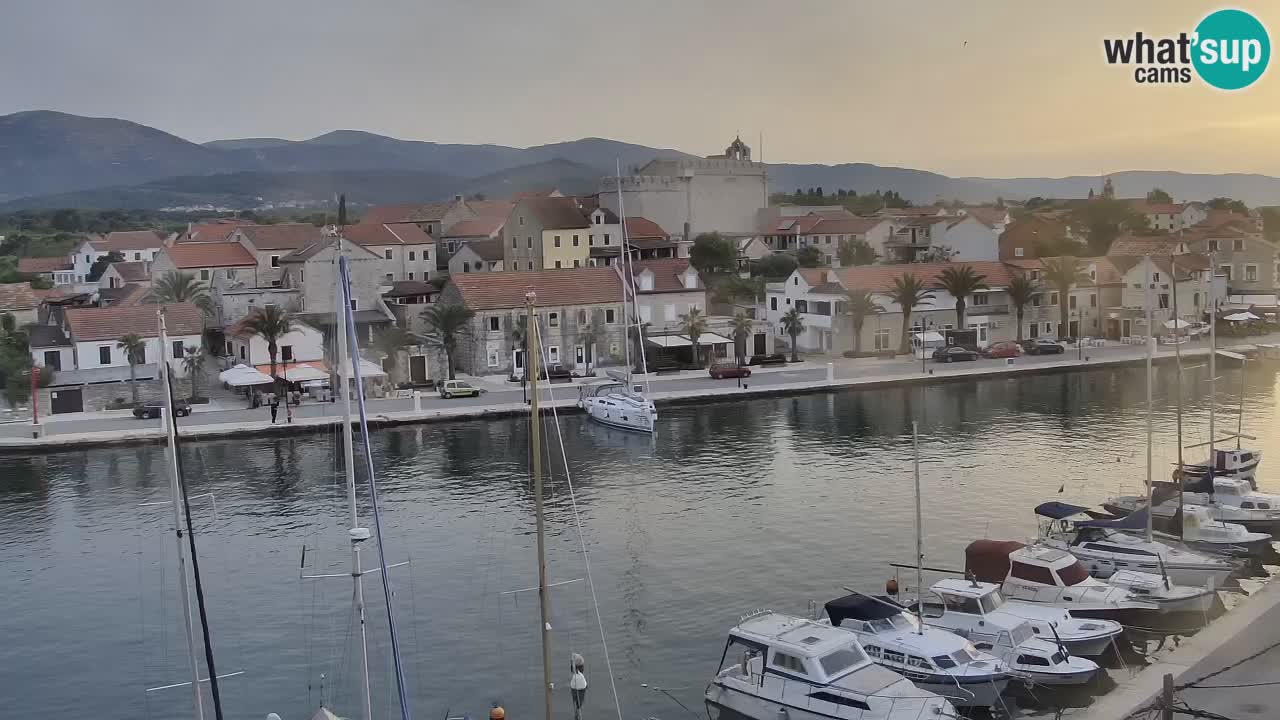 Kamera Hvar Vrboska marina | | Dalmacija