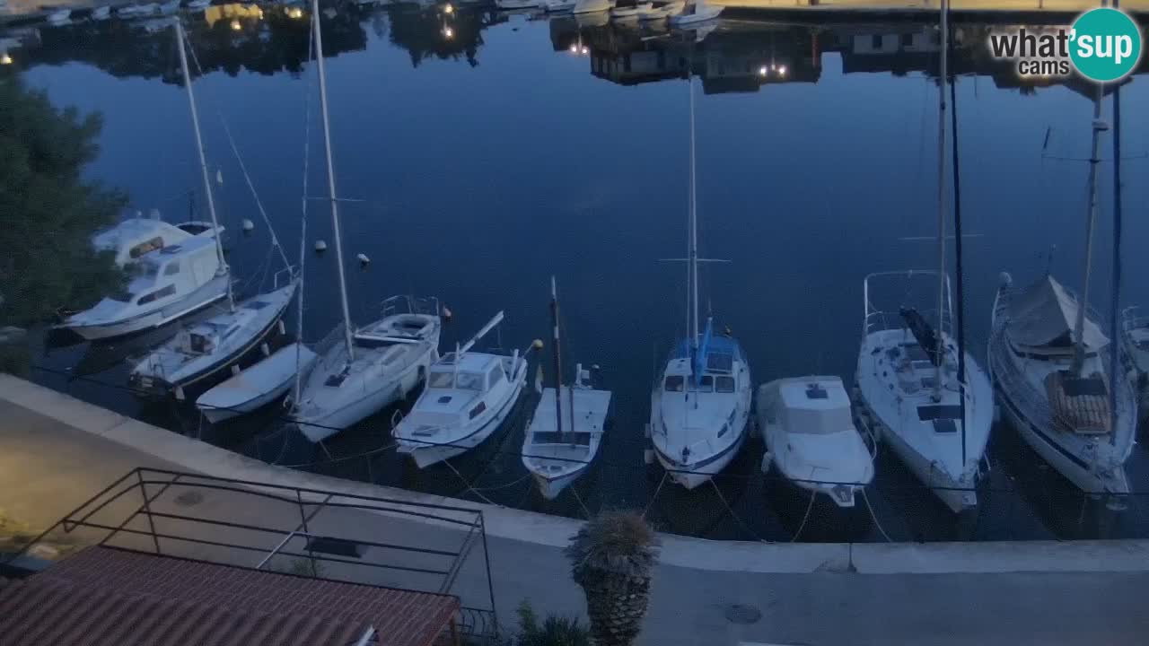 Kamera Hvar Vrboska marina | | Dalmacija