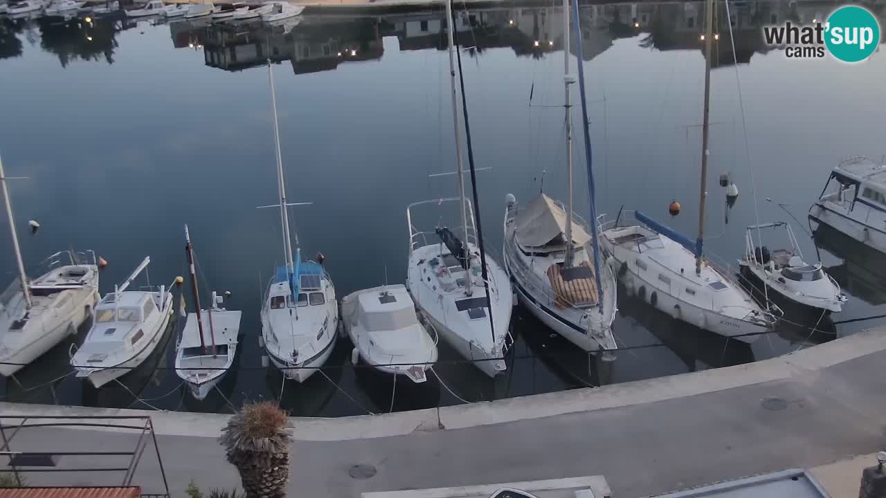 Kamera Hvar Vrboska marina | | Dalmacija