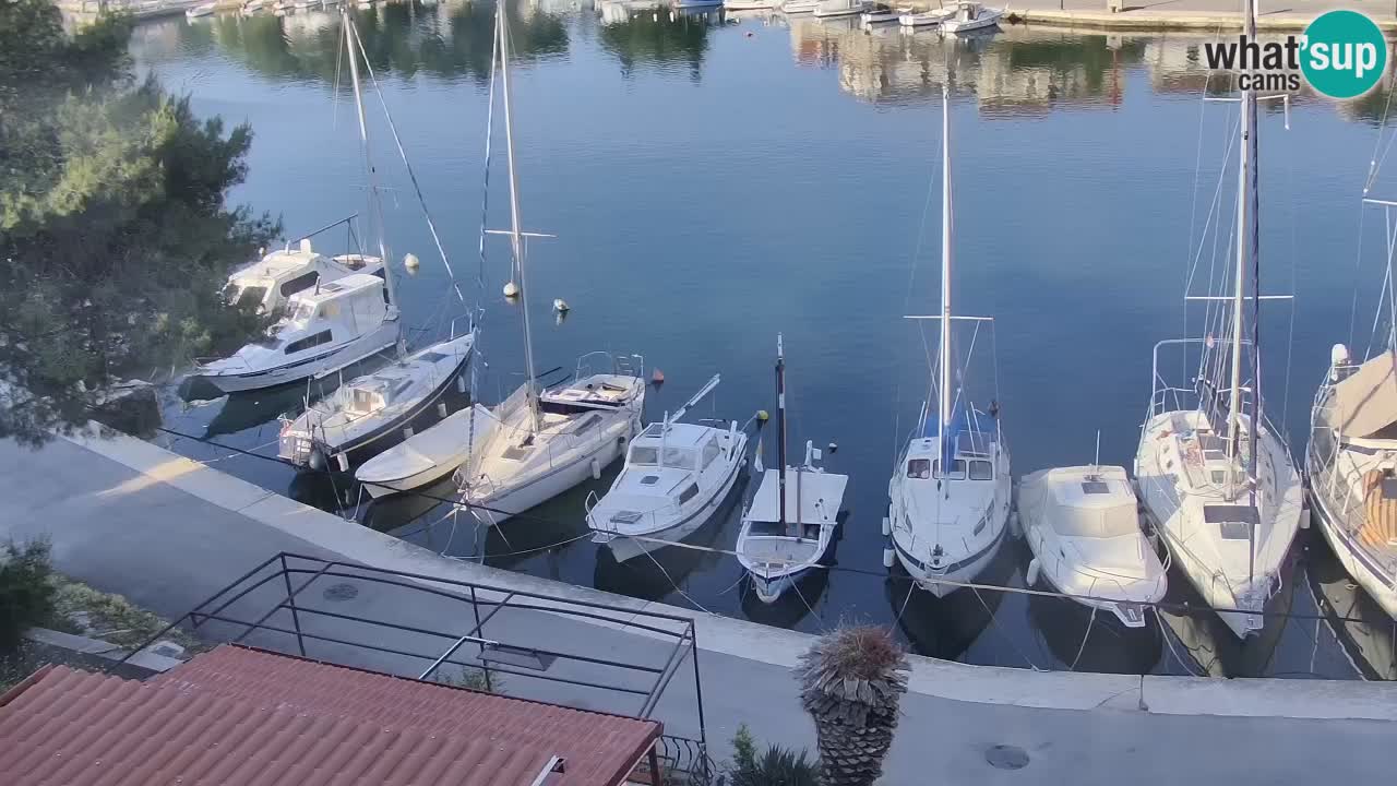 Kamera Hvar Vrboska marina | | Dalmacija