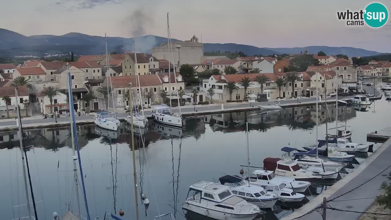 Kamera Hvar Vrboska marina | | Dalmacija