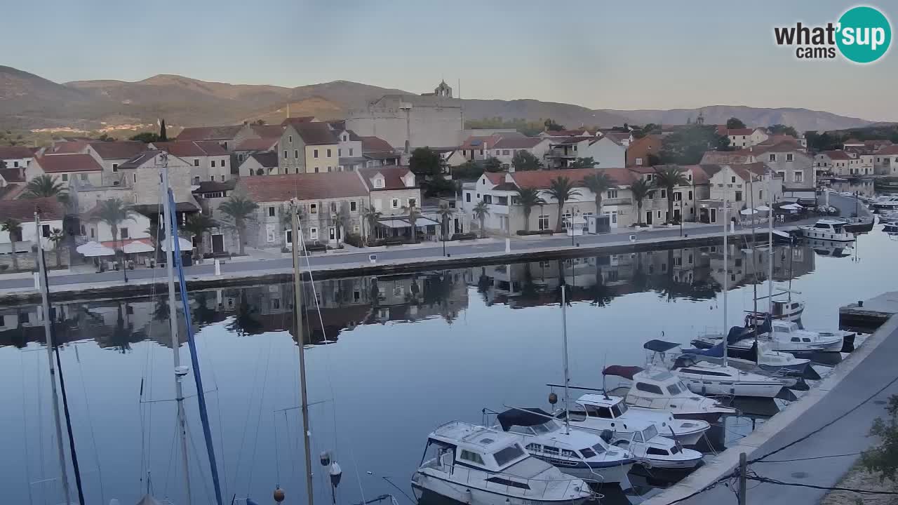 Kamera Hvar Vrboska marina | | Dalmacija