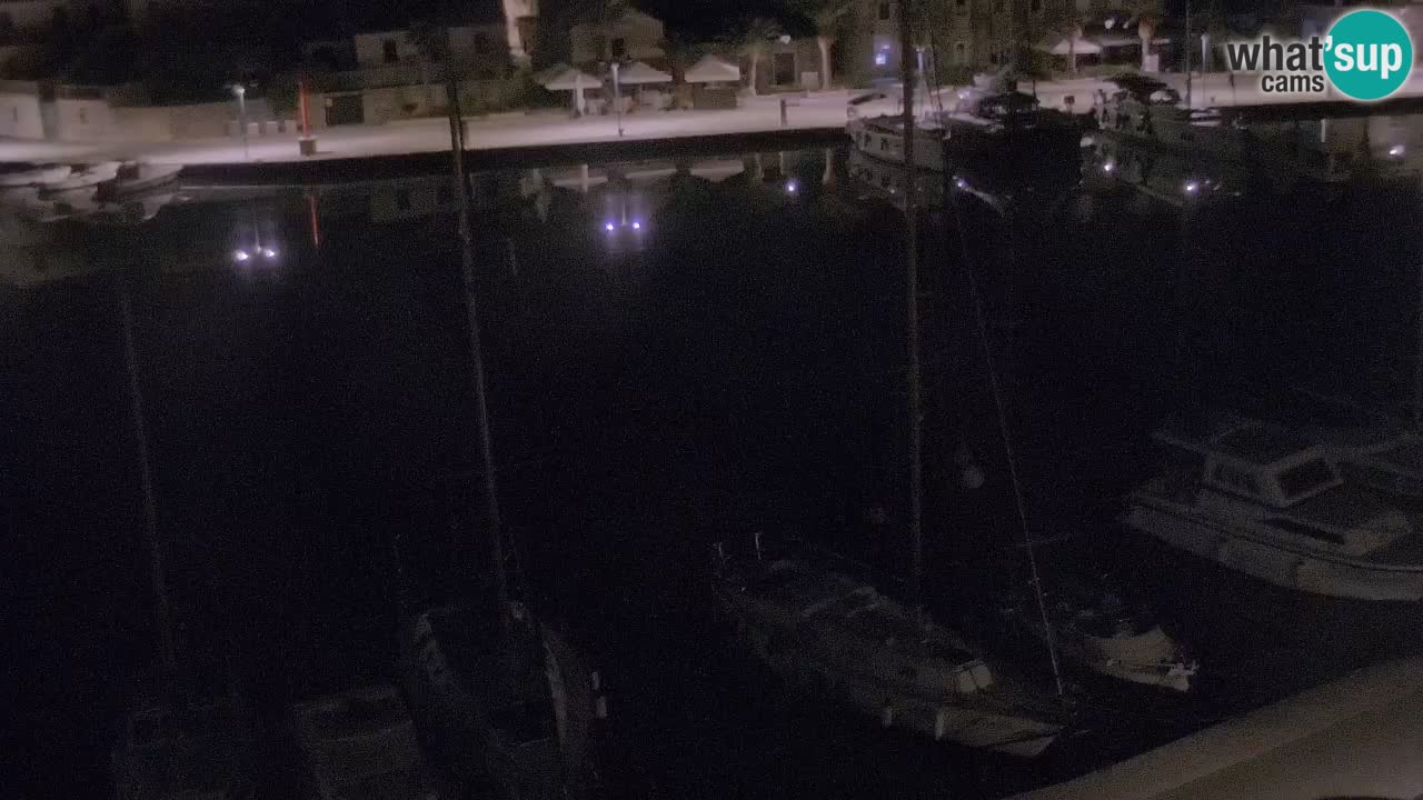 Camera Hvar Vrboska marina | isla de Hvar | Dalmacia