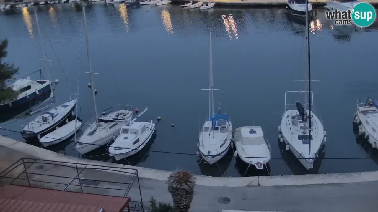 Kamera Hvar Vrboska marina | | Dalmacija