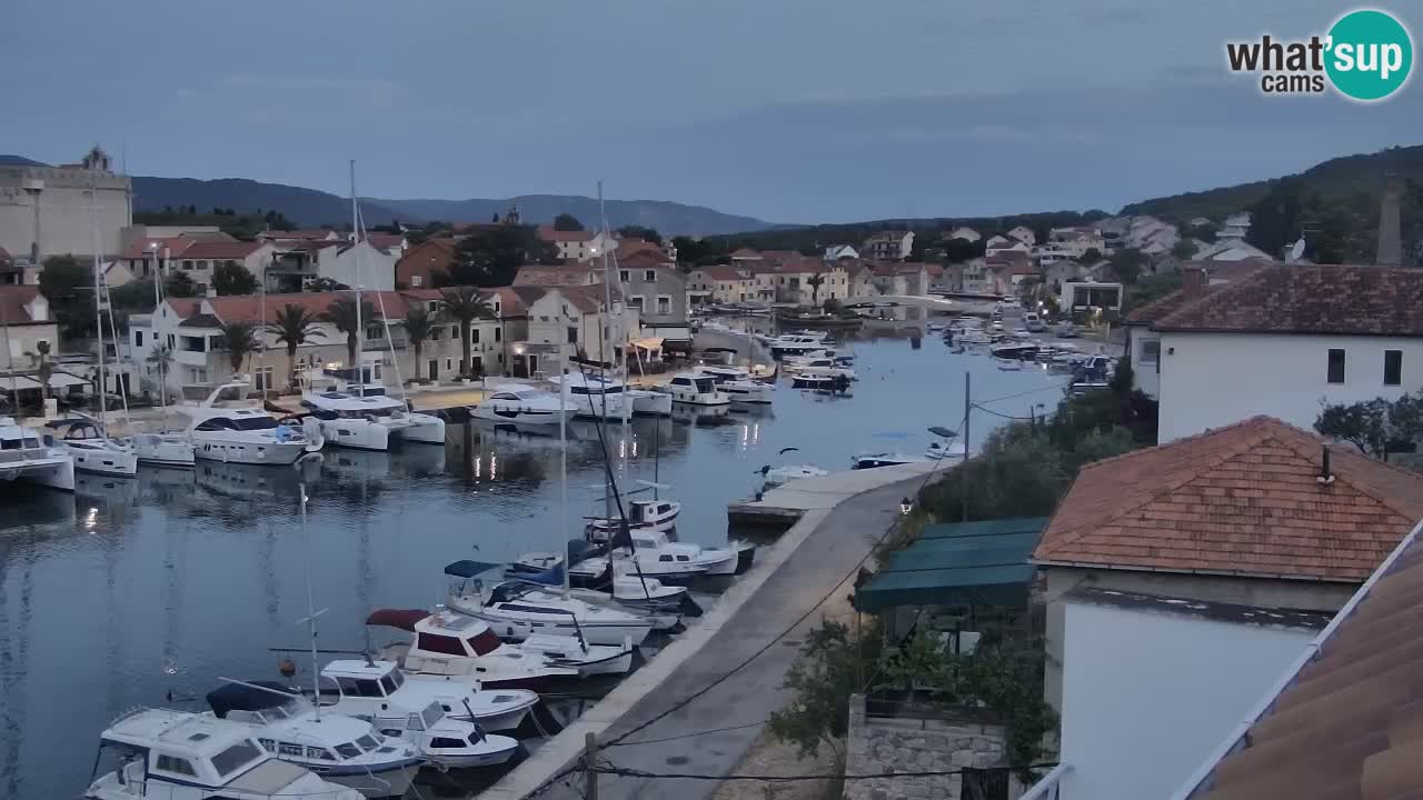 Kamera Hvar Vrboska marina | | Dalmacija