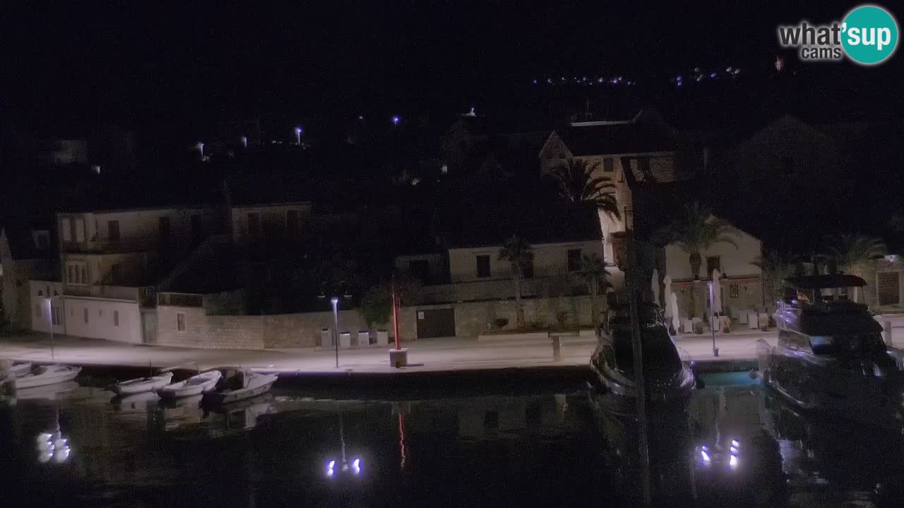 Camera Hvar Vrboska marina | isla de Hvar | Dalmacia